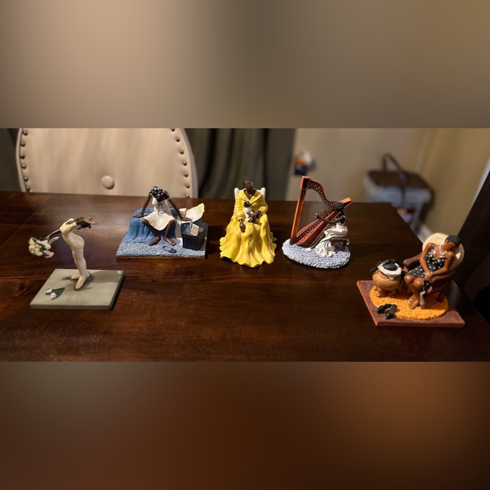 Set of five Annie Lee figurines